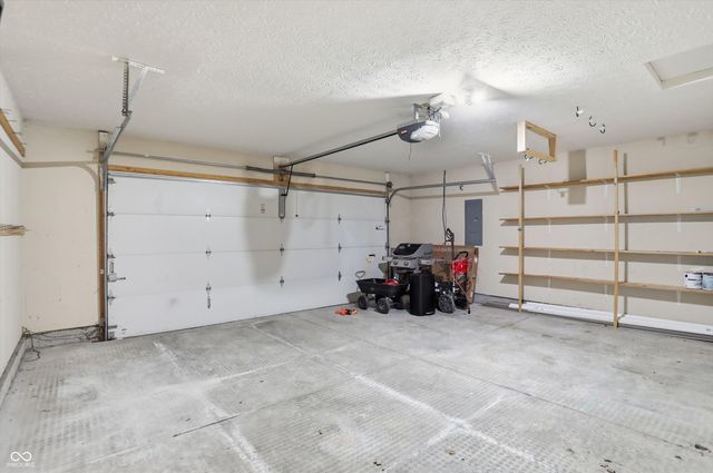 1245 Fiesta Drive, Franklin, IN 46131