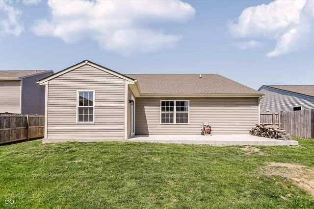 1245 Fiesta Drive, Franklin, IN 46131