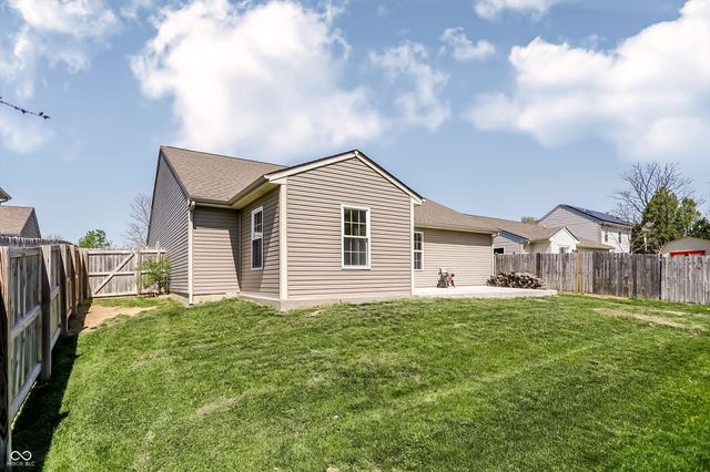1245 Fiesta Drive, Franklin, IN 46131
