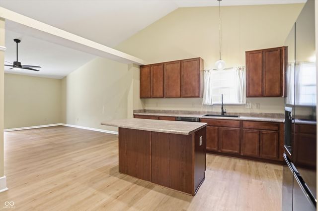 1245 Fiesta Drive, Franklin, IN 46131