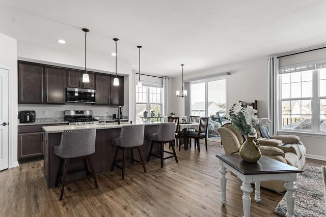 727 Belmont DRIVE, Watertown, WI 53094