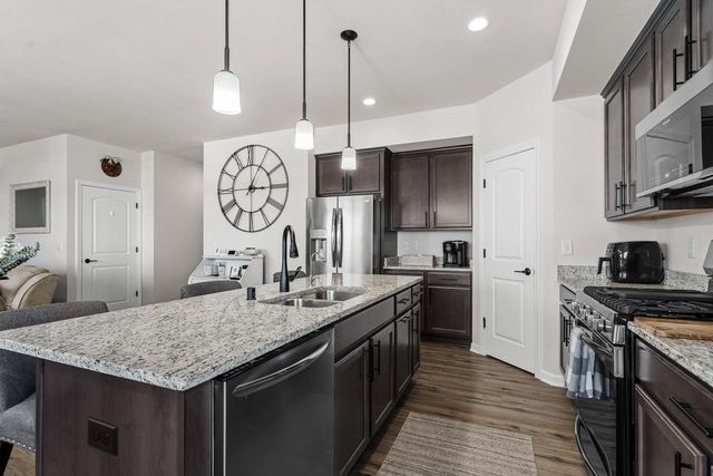 727 Belmont DRIVE, Watertown, WI 53094