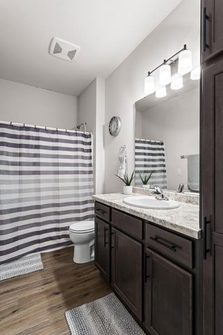 727 Belmont DRIVE, Watertown, WI 53094