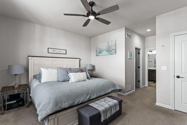 727 Belmont DRIVE, Watertown, WI 53094