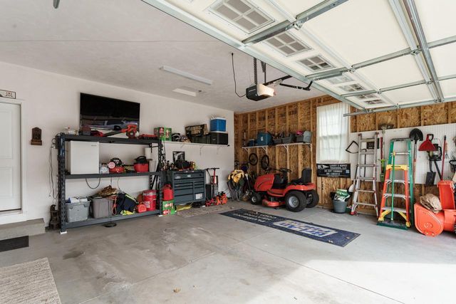 727 Belmont DRIVE, Watertown, WI 53094