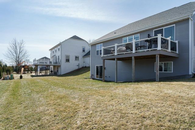 727 Belmont DRIVE, Watertown, WI 53094