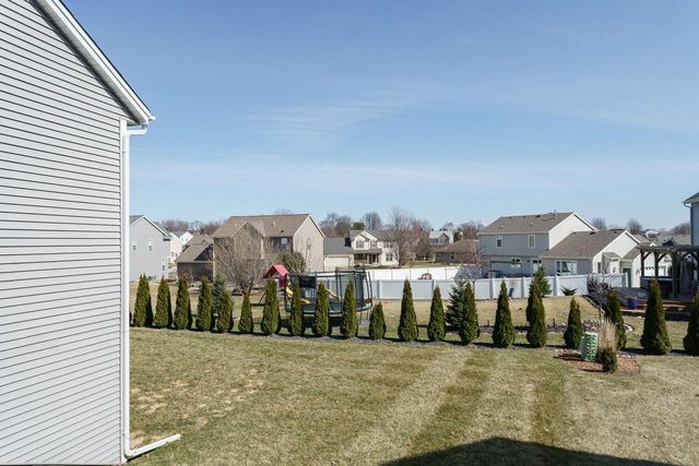 727 Belmont DRIVE, Watertown, WI 53094