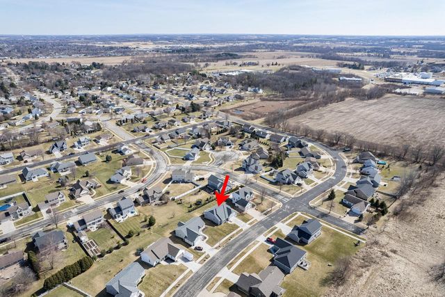 727 Belmont DRIVE, Watertown, WI 53094