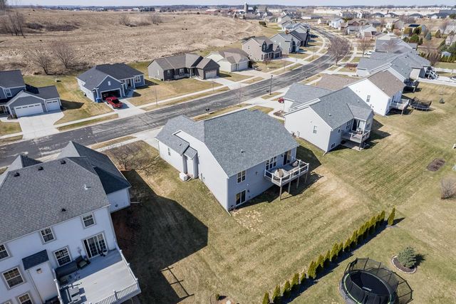 727 Belmont DRIVE, Watertown, WI 53094