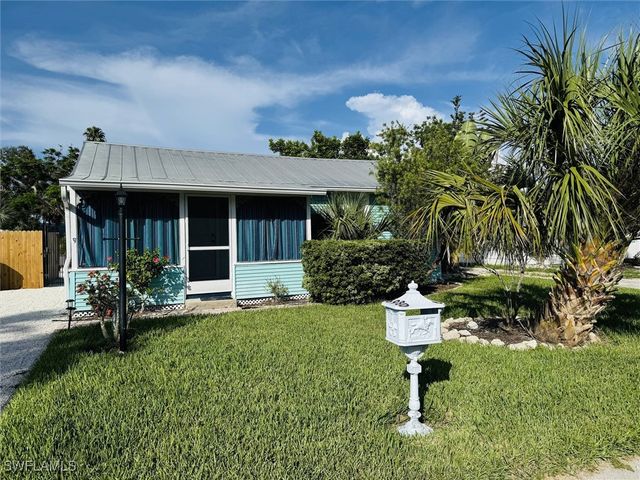 640 Broadway ST, Longboat Key, FL 34228