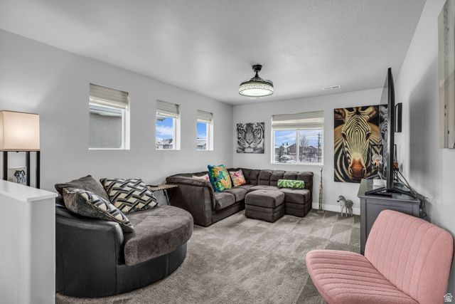 2049 W NATALIE AVE, Syracuse, UT 84075