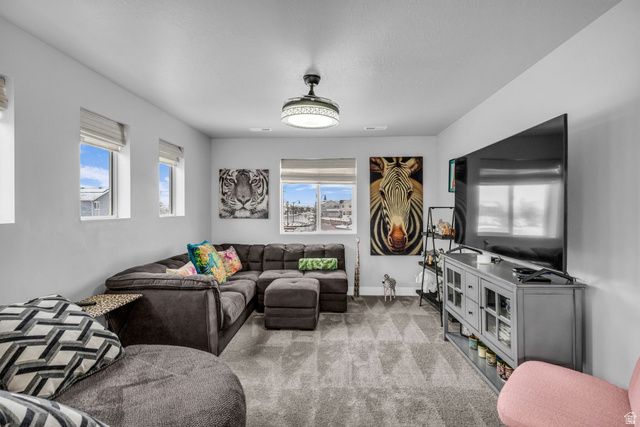 2049 W NATALIE AVE, Syracuse, UT 84075