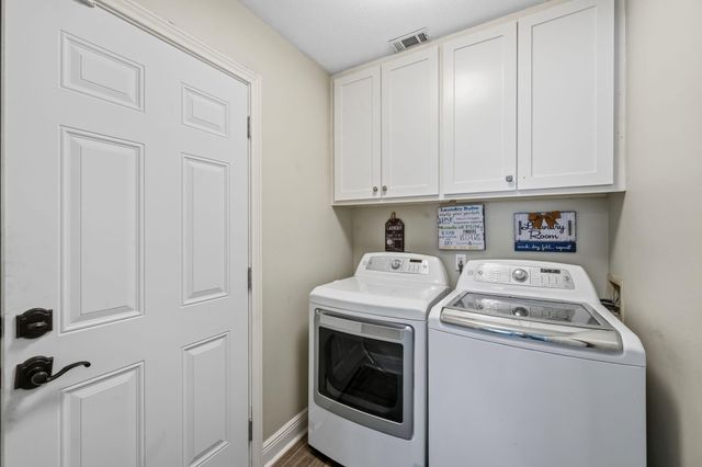 151 Lake Oaks Boulevard, Coldspring, TX 77331