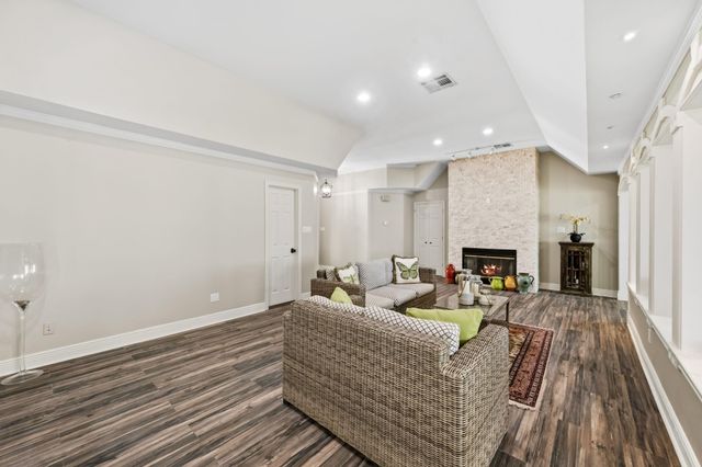 151 Lake Oaks Boulevard, Coldspring, TX 77331