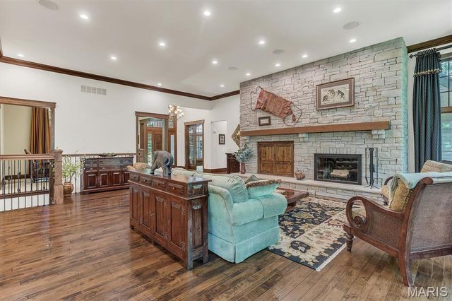 108 Bluffs Place, Eureka, MO 63025