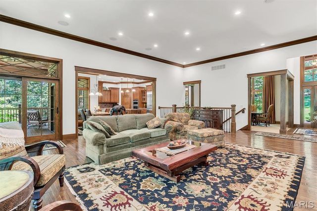 108 Bluffs Place, Eureka, MO 63025