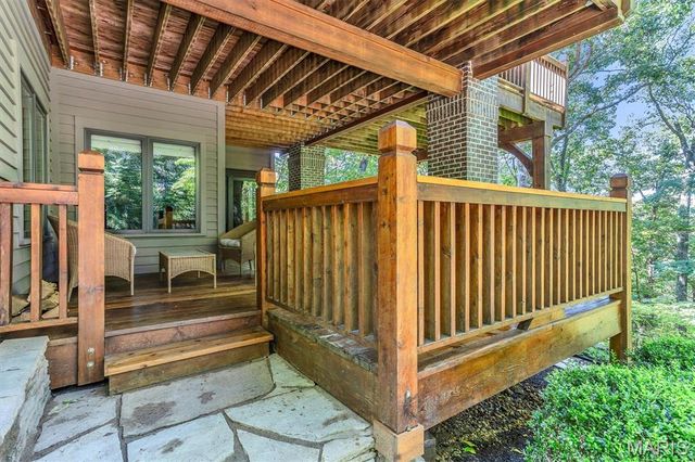 108 Bluffs Place, Eureka, MO 63025