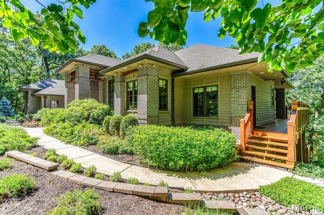 108 Bluffs Place, Eureka, MO 63025