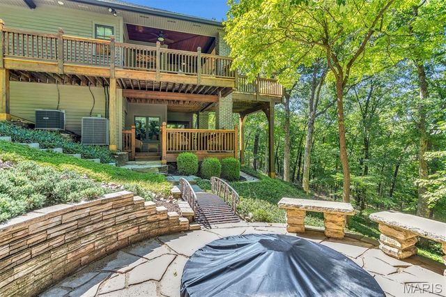 108 Bluffs Place, Eureka, MO 63025