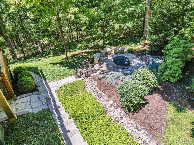 108 Bluffs Place, Eureka, MO 63025