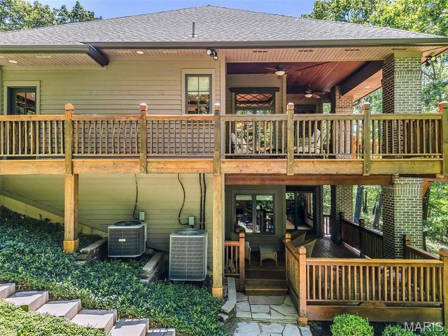 108 Bluffs Place, Eureka, MO 63025