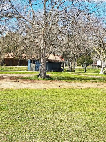 3588 County Road 344, Brazoria, TX 77422