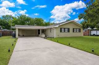 1751 Bayou Drive, Shreveport, LA 71105