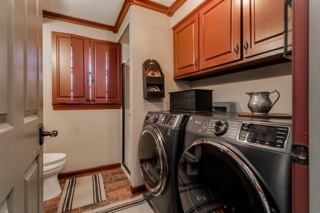 601 CAROL LYNN DRIVE, Little Chute, WI 54140