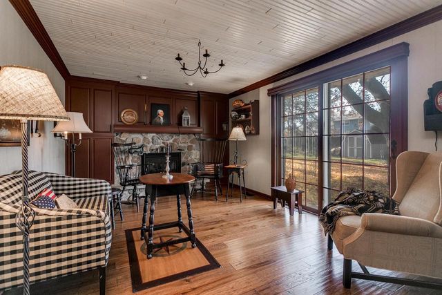 601 CAROL LYNN DRIVE, Little Chute, WI 54140