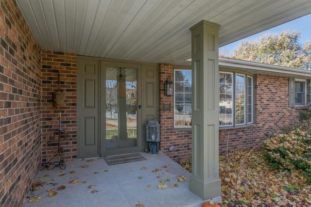 601 CAROL LYNN DRIVE, Little Chute, WI 54140