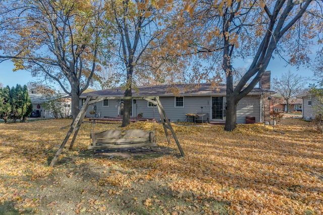 601 CAROL LYNN DRIVE, Little Chute, WI 54140