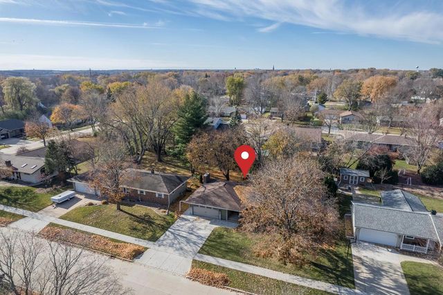 601 CAROL LYNN DRIVE, Little Chute, WI 54140