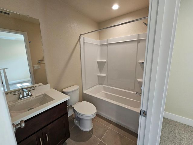 158 Twister Ln, Oakdale, CA 95361