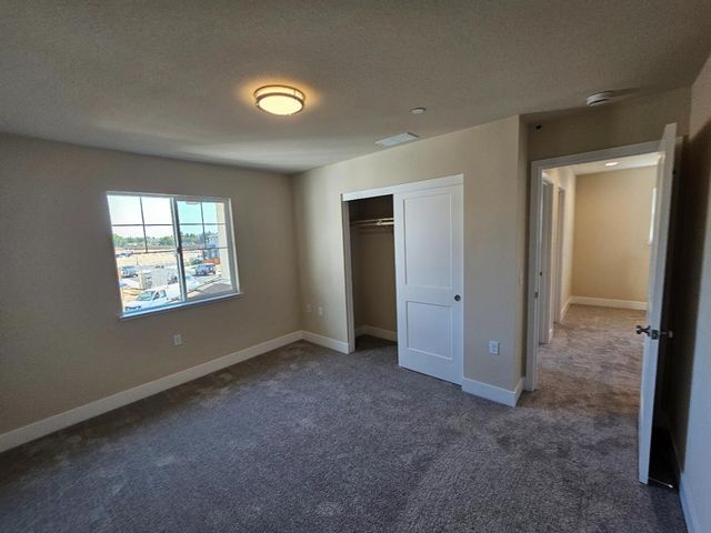 158 Twister Ln, Oakdale, CA 95361