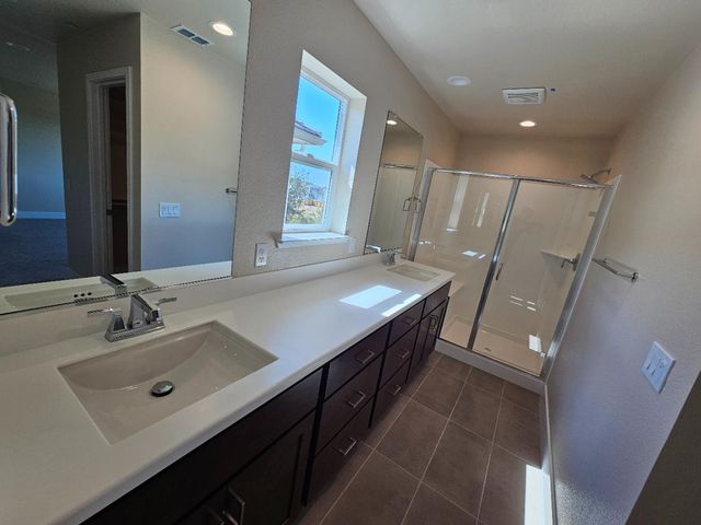 158 Twister Ln, Oakdale, CA 95361