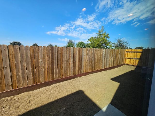 158 Twister Ln, Oakdale, CA 95361