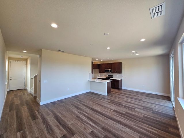 158 Twister Ln, Oakdale, CA 95361