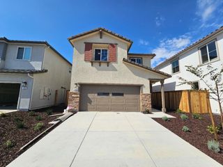 158 Twister Ln, Oakdale, CA 95361