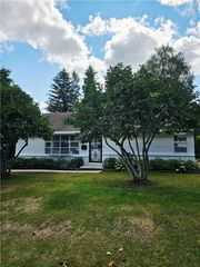 724 Fairmount Street, Woonsocket, RI 02895
