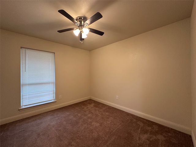 1017 Pleasant Valley Road, Garland, TX 75040