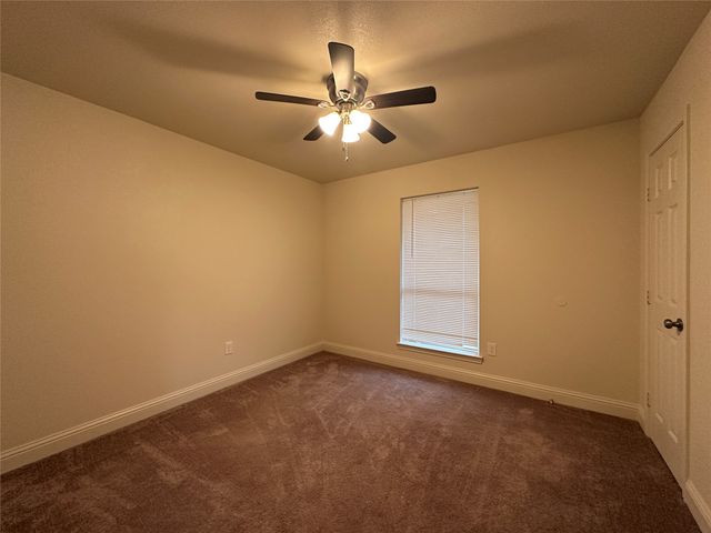 1017 Pleasant Valley Road, Garland, TX 75040