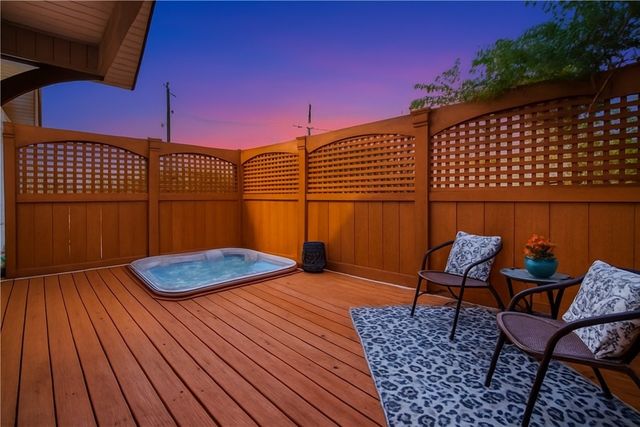 415 NW 5th Street, Bentonville, AR 72712