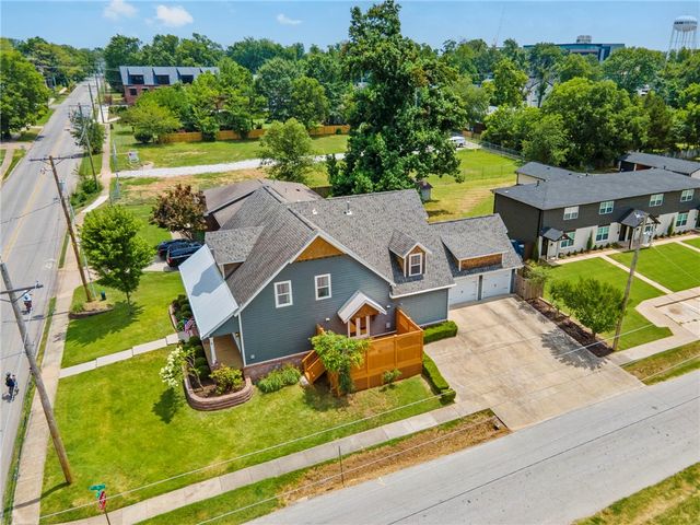 415 NW 5th Street, Bentonville, AR 72712