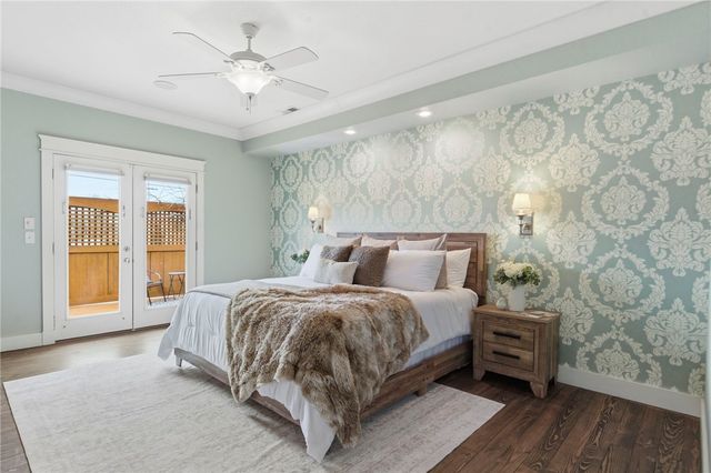 415 NW 5th Street, Bentonville, AR 72712