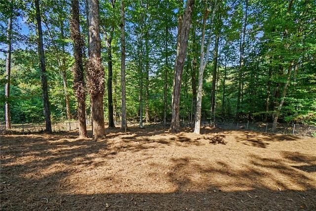 8541 Birch Hollow Drive, Roswell, GA 30076