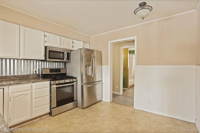 214 S Warner Street, Bay City, MI 48706