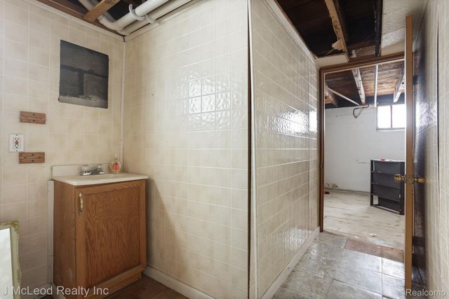 214 S Warner Street, Bay City, MI 48706