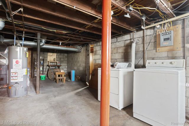 214 S Warner Street, Bay City, MI 48706