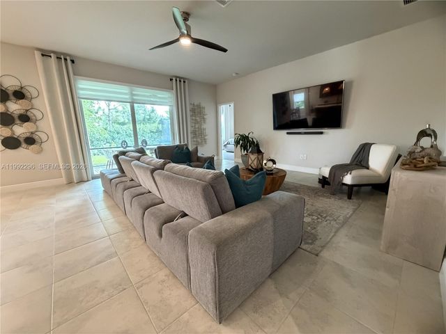 19148 N Broad Shore Walk, Loxahatchee, FL 33470