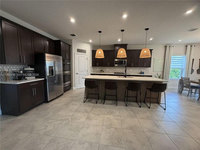 19148 N Broad Shore Walk, Loxahatchee, FL 33470
